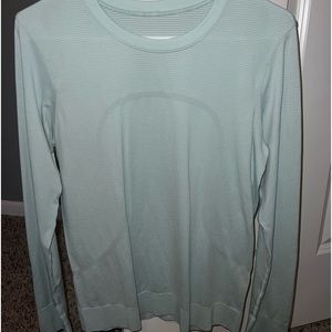 Lululemon Relaxed Swiftly Tech